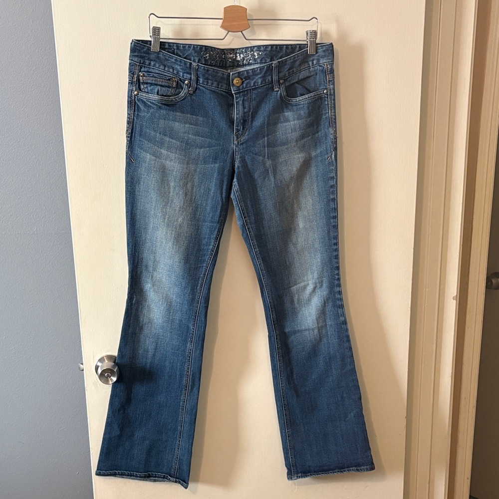 Express Women's Boot Cut Jeans in Blue